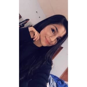 Meet your Posher, Daniela